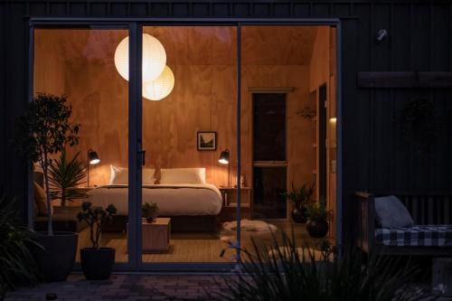 Sauna Retreat - Near Town and Beach - Explorers Rest