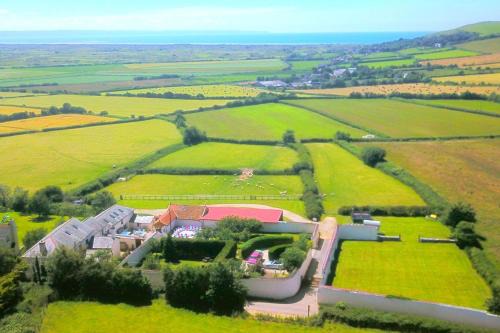 SAUNTON GRANGE 7 Bedrooms