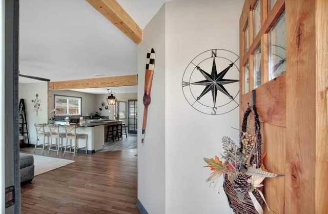 Savannah's Secret Mins to Famous Rivertstreet