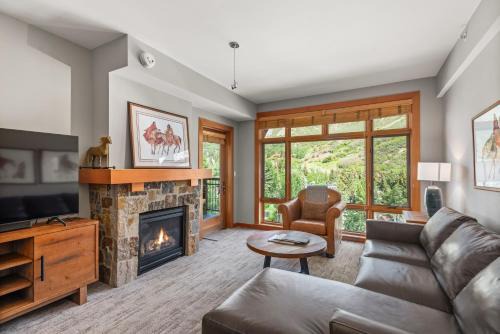 Scenic Slopeside Haven The Snowmass Village Gem