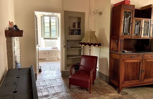 SE050 - Palazzo d'Arcevia, charming renovated two-room apartment