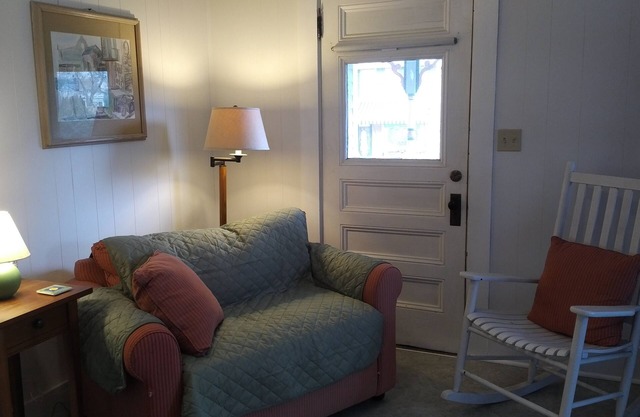 Apartamento victoriano del dormitorio del estudio del capitán del mar. Mascotas OK