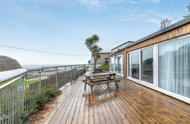 Alojamiento de 2 habitaciones en Millendreath, Looe
