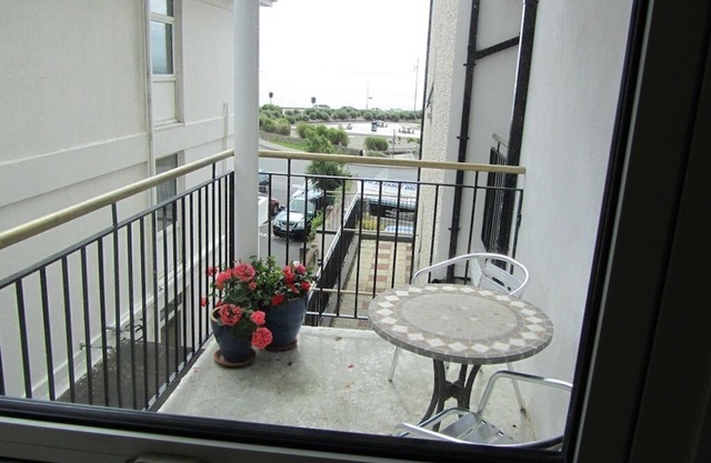 Apartamento con vistas al mar situado en primera línea de mar cerca del pueblo de Salthill