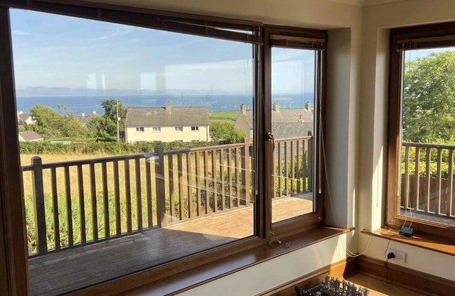 Sea view Mynytho / Abersoch large home