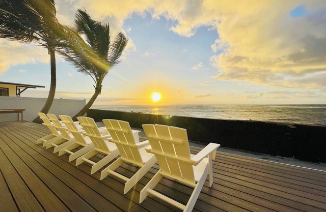 Seabreeze:110' Oceanfront, Majestic Mountain Views, AC, Outdoor Shower, 30 Days