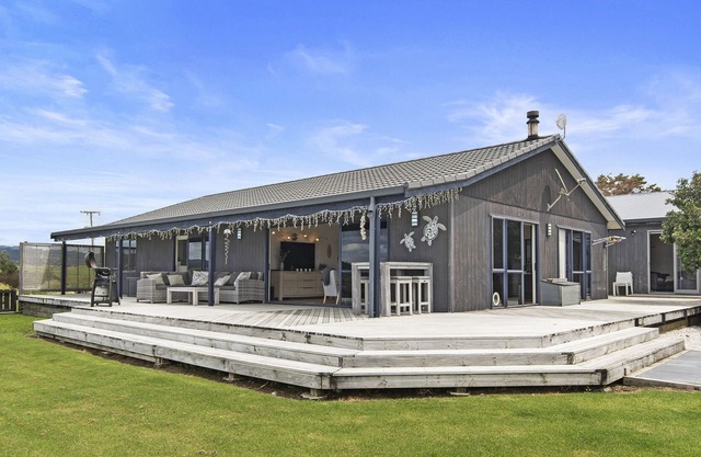 SEABREEZE SERENITY - WAIPU HOLIDAY HOME, family friendly in Waipu