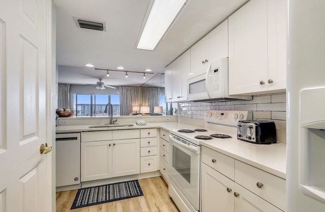 Seacrest 610 Is A 2 Br Gulfside On Okaloosa Island 2 Bedroom Condo by RedAwning