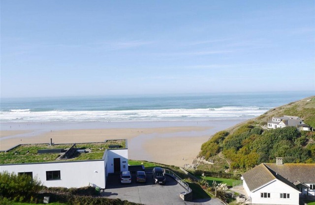 Seahorses, Mawgan Porth with sea views