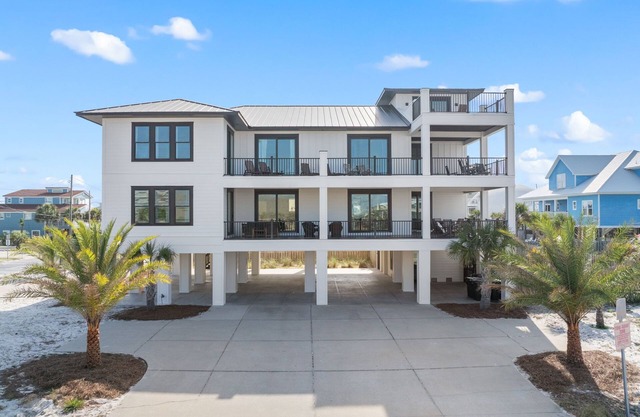 SeaLation - Nuevo 8BR / 10BR de lujo, piscina privada, ascensor, vistas directas a la playa