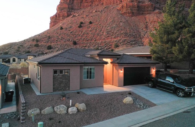 Searchers Hideaway at Kabab - New West Properties