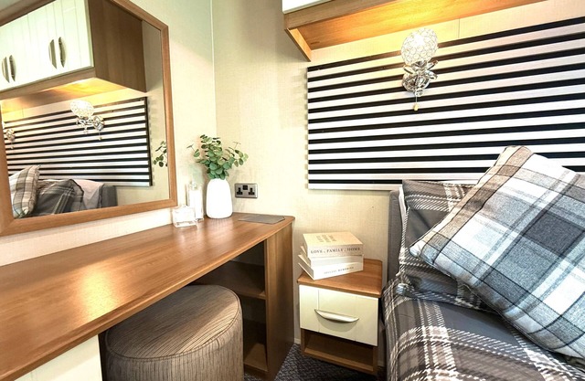 Seashell Retreat, Cayton Bay