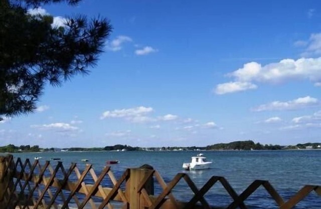 Villa ubicada en Ria d'Etel con acceso directo a la playa