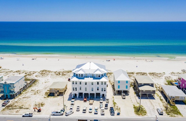 Seaside East and West ( 2 Properties - 24 Bedrooms)