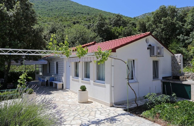 Casa de vacaciones junto al mar Bahía Velika Prapratna, Peljesac (K-9486)