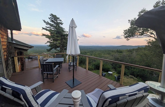 Secluded 3BR w/ Private Pool & Epic Views – 10 Mins to Woodstock