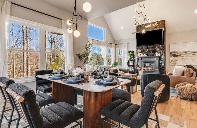 Secluded 5BR Stay,HotTub,Sauna,GameRoom,FirePit