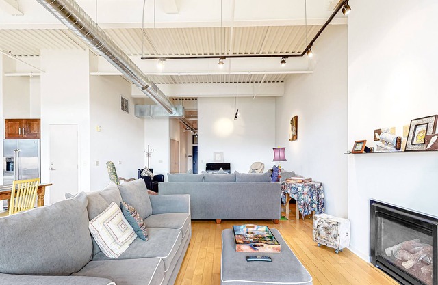 Second Floor Loft Condo with Fast WiFi, Gas Fireplace, and Private Washer/Dryer