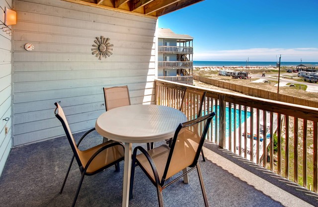 Acogedor Semi-Oceanfront Rodanthe Condo-Resort Piscina y elevador, Paseo de la playa