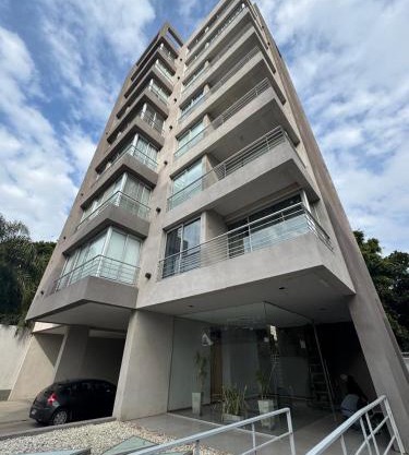 Semi piso con vista al Río