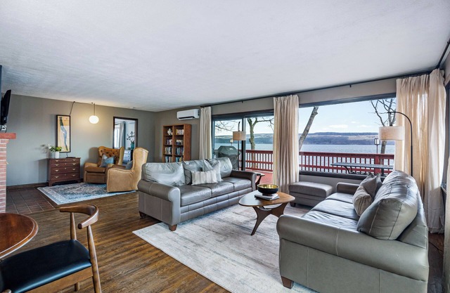 Seneca Vista: Lago pacífico retiro con una hermosa vista!