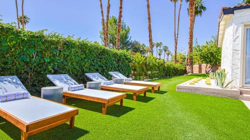 Serene home with pool with mountain views