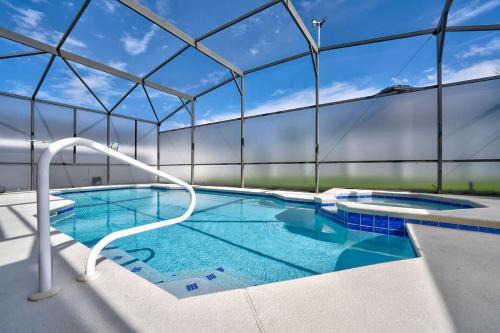 Serene Poolside Home Minutes from Parks
