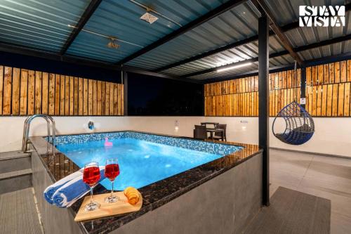 Serenity Skies Apartment with Pool by VEO - Part of StayVista