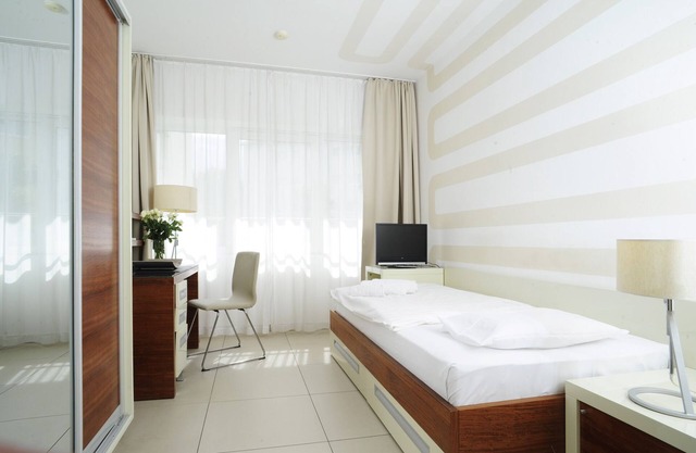 Apartamento con servicio que incluye WLAN gratis, estacionamiento gratuito y limpieza quincenal