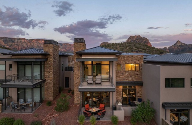 Seven Canyon Townhome Full Access to Famous Golf Club