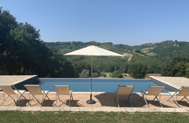 Casale Sfarina, piscina privada