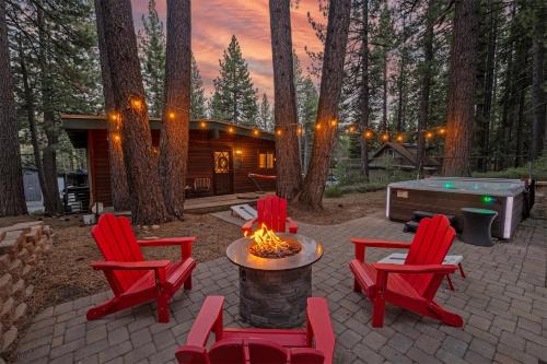 Shady Pines Pets Hot tub