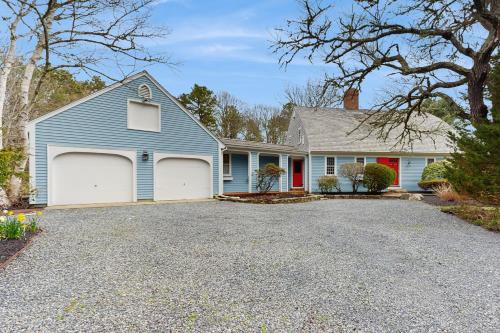 Sheep Pond Bow House