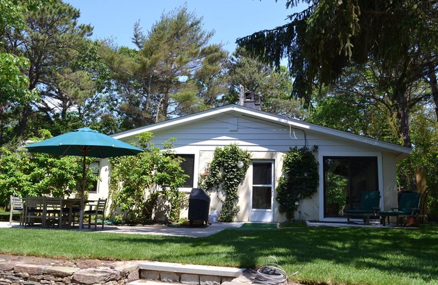 Shinnecock Hills Hideaway