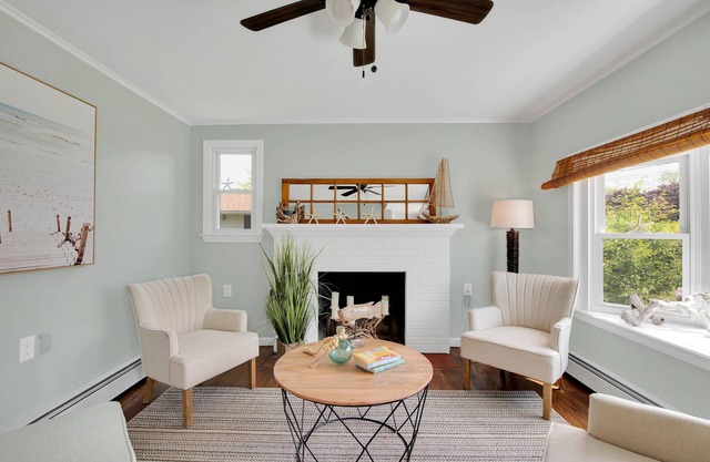 SHORE BEATS WORK! Weekend Warriors.Family Friendly. Cornfield Beach Sunsets.