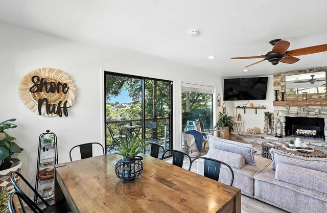 Shore Nuff, a relaxing 4-bedroom vacation home on Canyon Lake