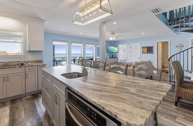 Top Rated Home | 5 Star Reviews | Siloam Waters | 4 Bedroom Gulf-Front