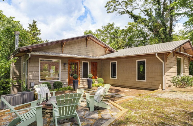 Silver Point Home ~ 1/2 Mi to Center Hill Lake!