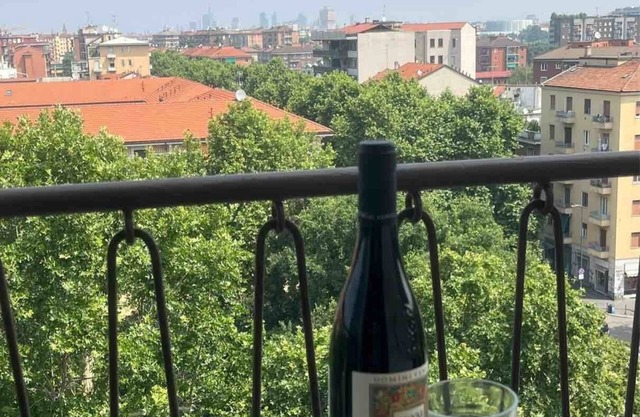 Simona Home Milano: Bocconi, Naviglio, Duomo, Prada, IEO, IULM, Assago Forum