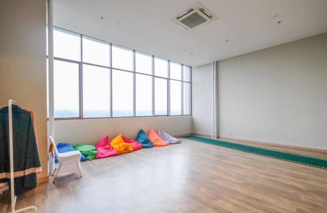 Simple Rest Studio (No Kitchen) At Lrt City Sentul - Royal Sentul Park Apartment