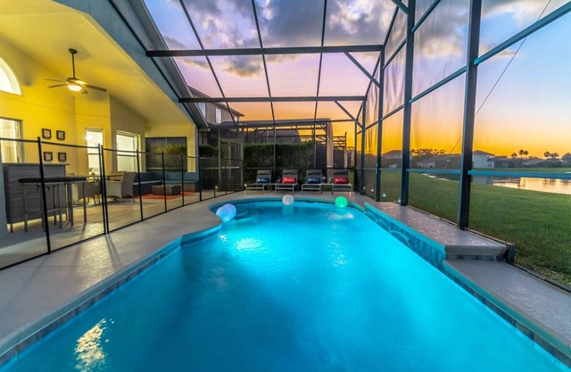 Single Story, Private Pool, Water Views, Game Room | Sleeps 11