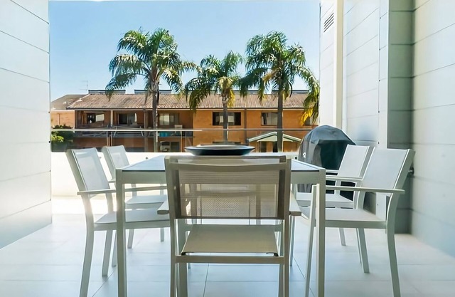 Situated above bustling First Avenue in Sawtell, this two bedroom apartment is a slice of luxury