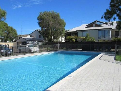 SixtySix at Cape View