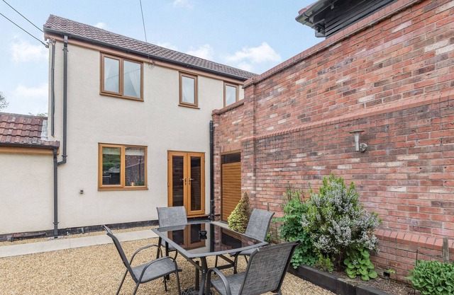 Skei's Place, VALLE DE ORO