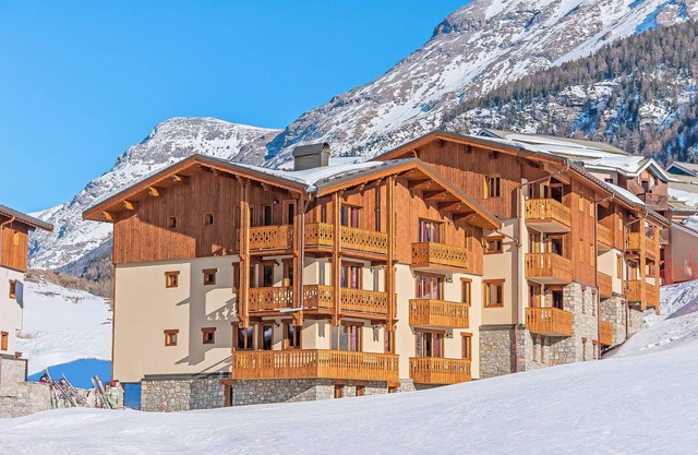 Ski aux pieds ! Charmant T2 + cabine | Piscine