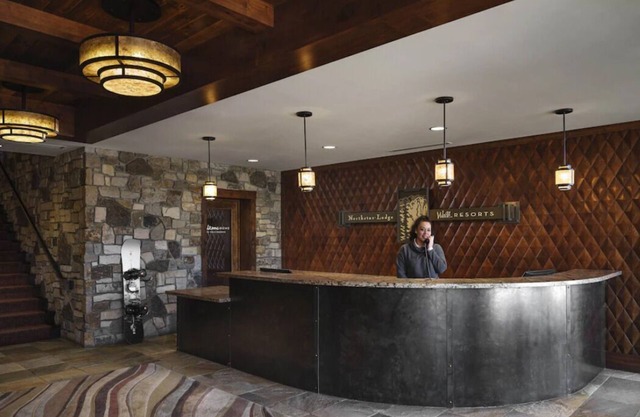 Ski In/Out @ Northstar Lodge! Gondola, ski valet, underground parking! Sweet!