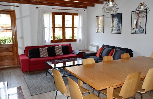 Casa de vacaciones Escarrilla para 1 - 10 personas con 3 dormitorios - Casa adosada