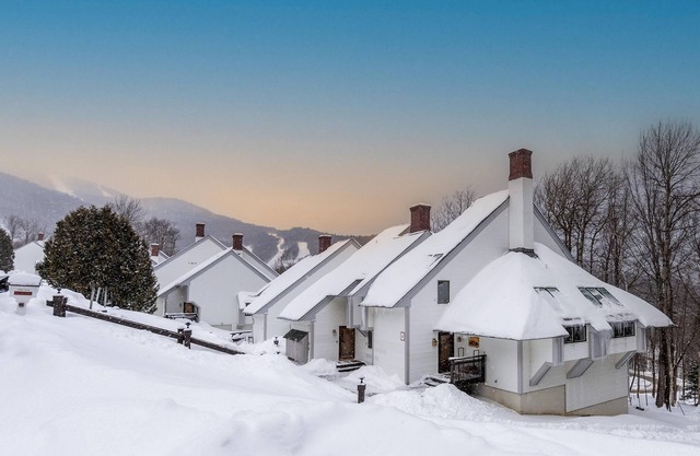 Ski-On / SkiOff @ Sunrise - renovado, sauna, jacuzzi - El más cercano al ascensor - WiFi de 1gb