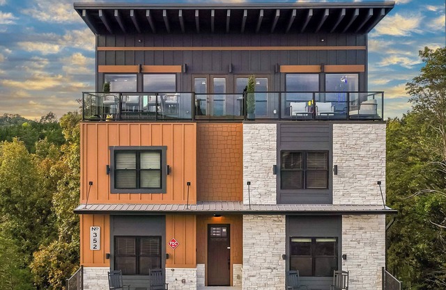 Sleeps 26 - Sky Deck - Arcade - Golf - Waterpark