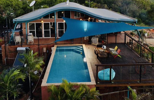 Sleeps 7 Absolute Sea Views in Water Bank - Coconut Wells